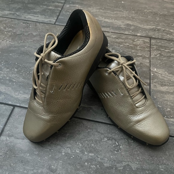 Nike Golf shoes - Picture 4 of 5